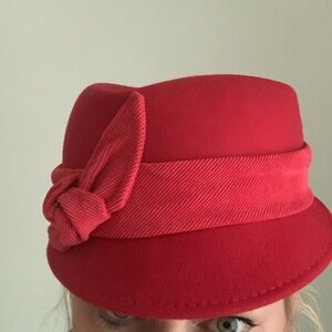 New Nine West Womens Maroon Wool Felt Adjustable Bow Accent Cloche Hat